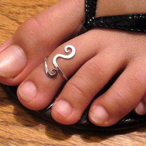 Dainty Toe Ring - Twisted Wire Wrapped Cute and Adjustable