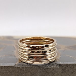 Hammered and Polished Mixed 7 Band Gold Stacking Ring Set - Etsy