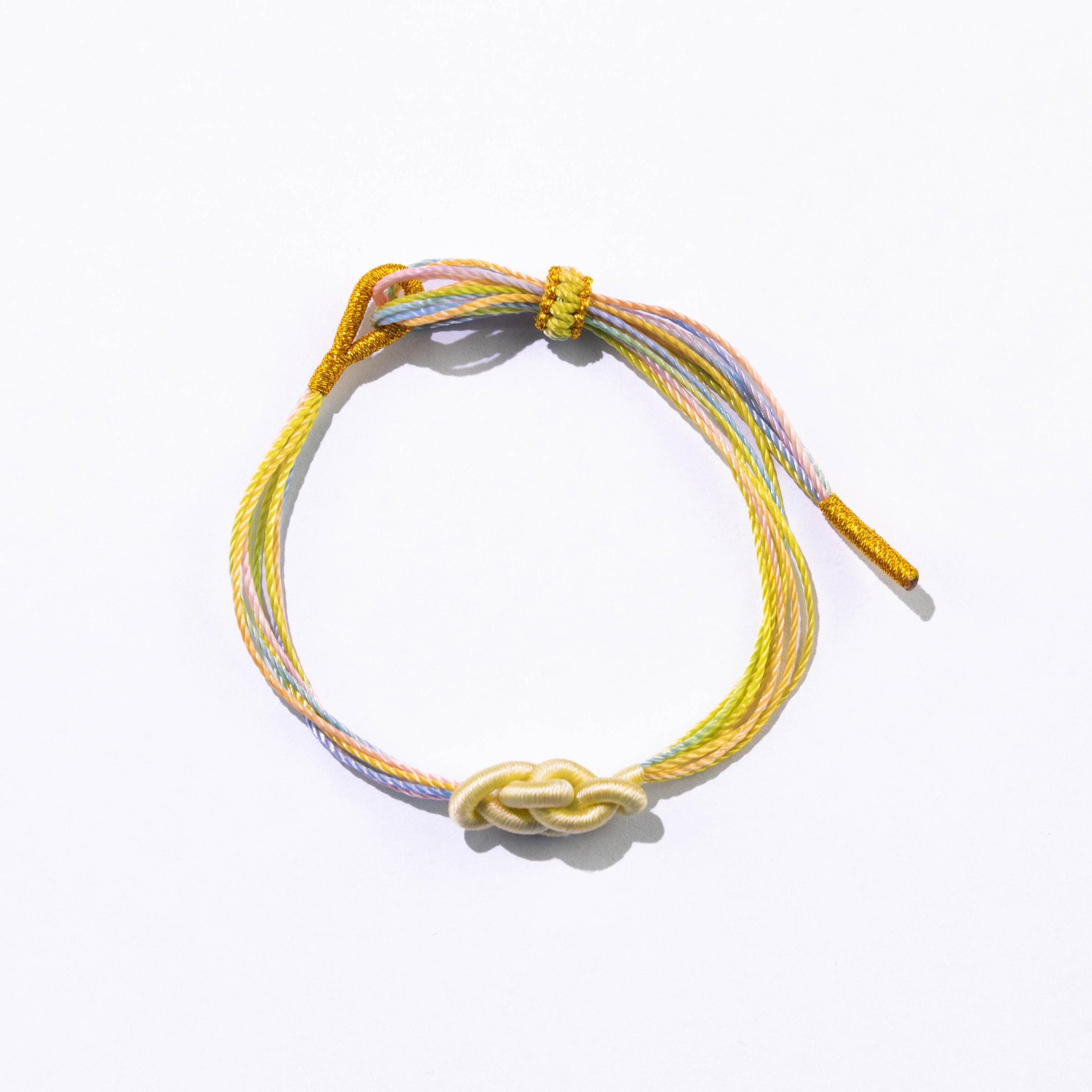 Taoway Handmade Rope Bracelet – Ruyi Knot Symbol of Wishes Come