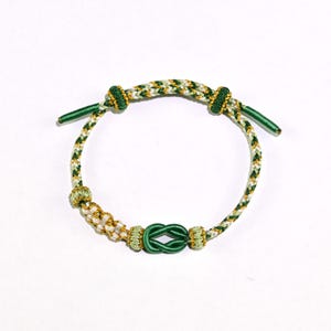 Taoway Handmade Bracelet – “Never Apart” with Mo Xiang Li Knot, Peach Blossom Knot, and Square Knot Loop
