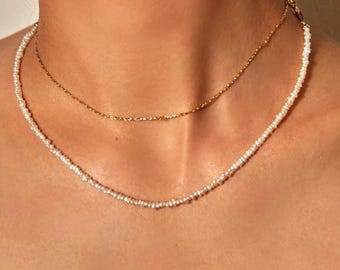 Gelaagde gouden ketting met parels, rijstparelketting, verfijnde zoetwaterparelketting, delicate bruidssieraden