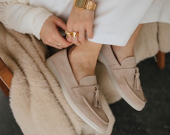 Mocassini estivi in pelle scamosciata beige da donna / Comodi mocassini classici in pelle scamosciata / Scarpe da passeggio leggere per l'uso quotidiano
