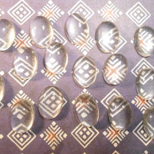 16 Lucite 14x10mm Magnifying Cabochons