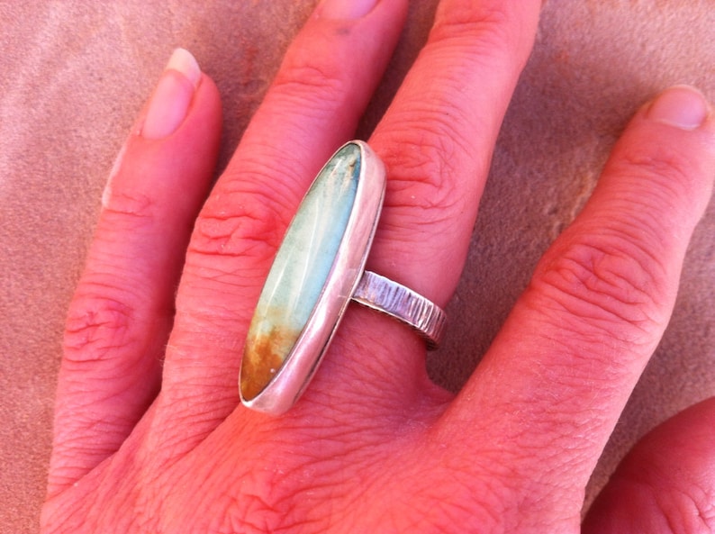 Turquoise and Hammered Silver Ring image 3