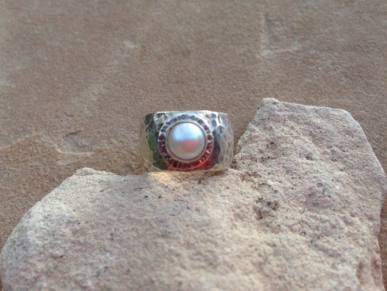 Wide silver hammered band with white pearl image 2
