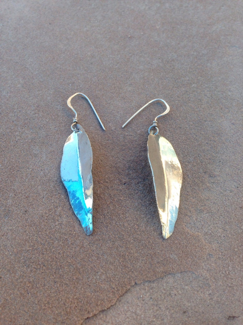 Silver hammered feathers dangle earrings image 2