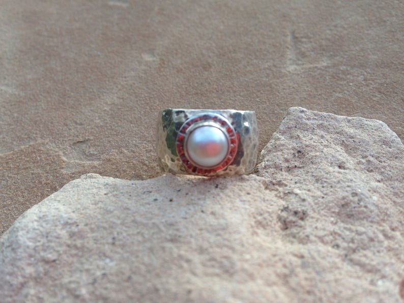 Wide silver hammered band with white pearl image 5