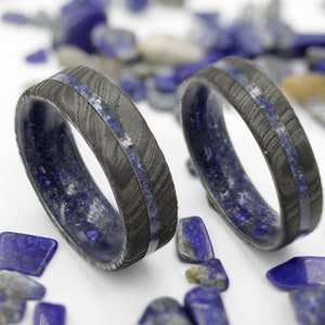 Damascus steel wedding set Lapis Lazuli wedding band beveled band black ring comfort fit man woman size raw stone ring set