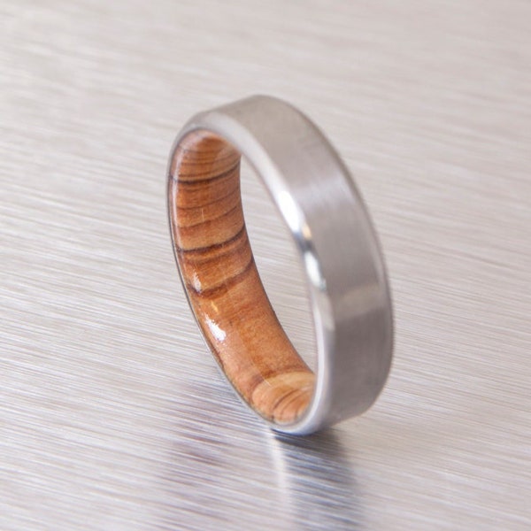 Titanium RIng Man Ring Titanium and Olive Rings //man wedding band  Mens Wood Rings wood Wedding Band //Men's  wedding Band // beveled edge