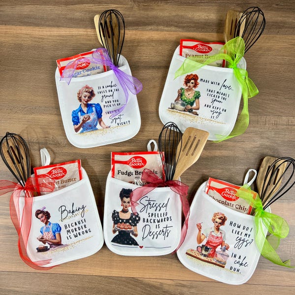Set regalo presine Retro Baking Housewife: preparato per biscotti, frusta e cucchiaio