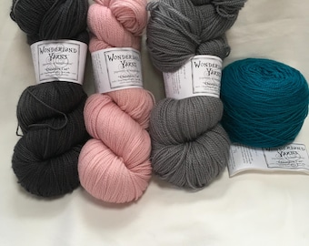 Wonderland Yarns, Cheshire Cat, fingering, 100% superwash Merinowolle