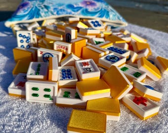 3D Mahjong Set - Floating, Lightweight, Tactile, Full-Size Tiles for Travel and Pool Play
