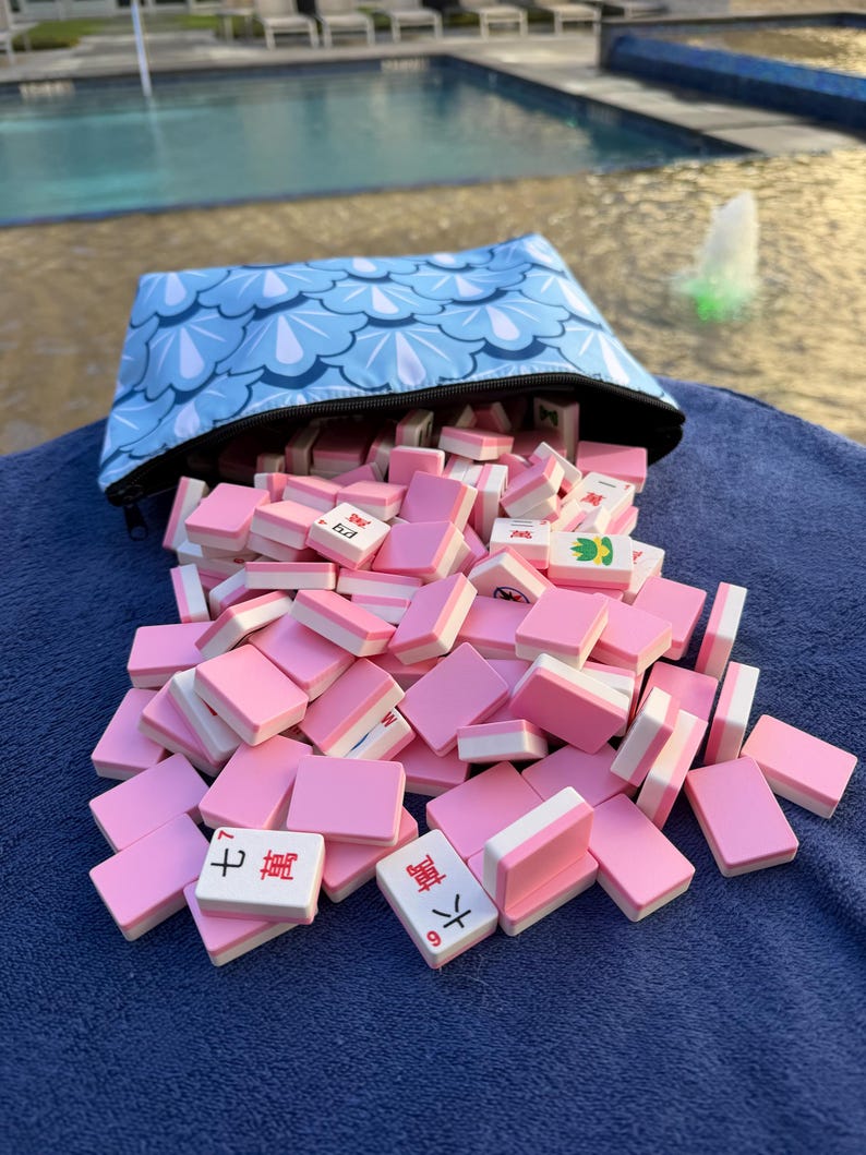 Floating Travel Mahjong Set – Compass Theme | Full-Size Tiles, Travel Weight, Multiple Bundle Options Pink