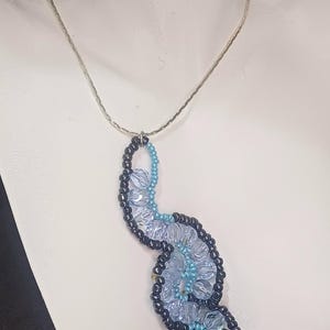 Handmade Blue Beaded Necklace with Heart Charm, Unique Wavy Pendant Jewelry, Elegant Statement Necklace for Her