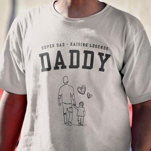 Download digital de Super Dad Raising Legends – Design PNG de Dia dos Pais para camisetas, arte de parede, cartões e canecas – Download instantâneo – Melhor presente para o pai