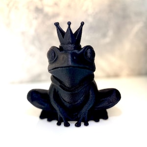 Frog Prince Figure / Frog / Frog Prince / Figure / Decoration / Decoration / Decor / Statue / Minimalist / Sculpture