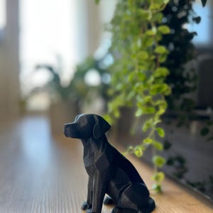 Modern decorative dog / geometric Labrador sculpture / dog figure / cute dog / cute figure / decoration / decoration / sculpture /