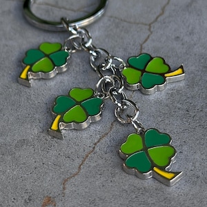 Four Leaf Clover Keychain: Lucky Metal Keyring with Gift Box