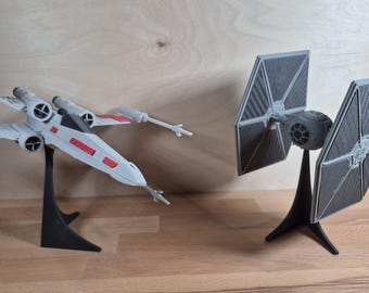 X-wing and Tie fighter Combo display models
