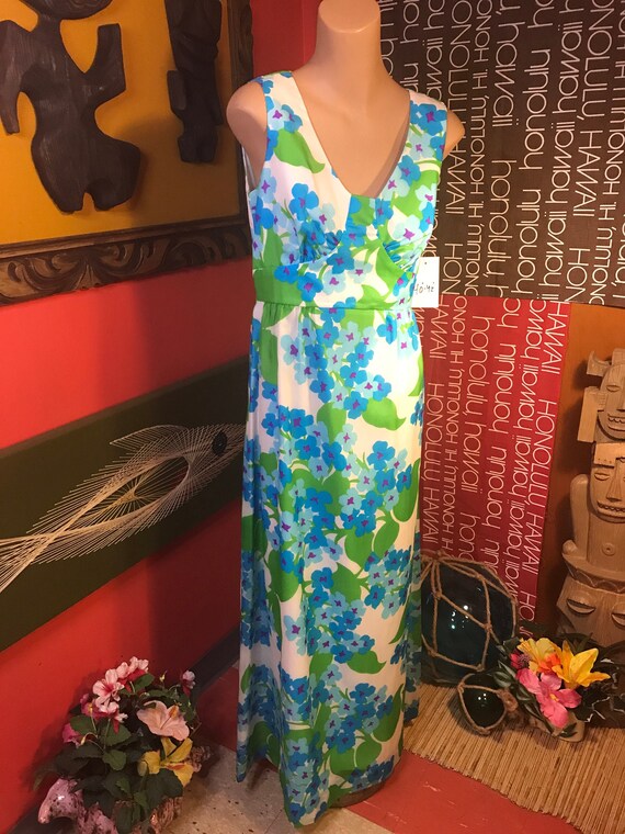 Vintage 1960s Hawaiian Womans Dress Maxi Gown Trop