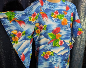 EUC 1970s Womans Hawaiian Gown Batwing Pake Muu 70s Dress Tiki Tropical Made in Hawaii Maxi Bat Wing