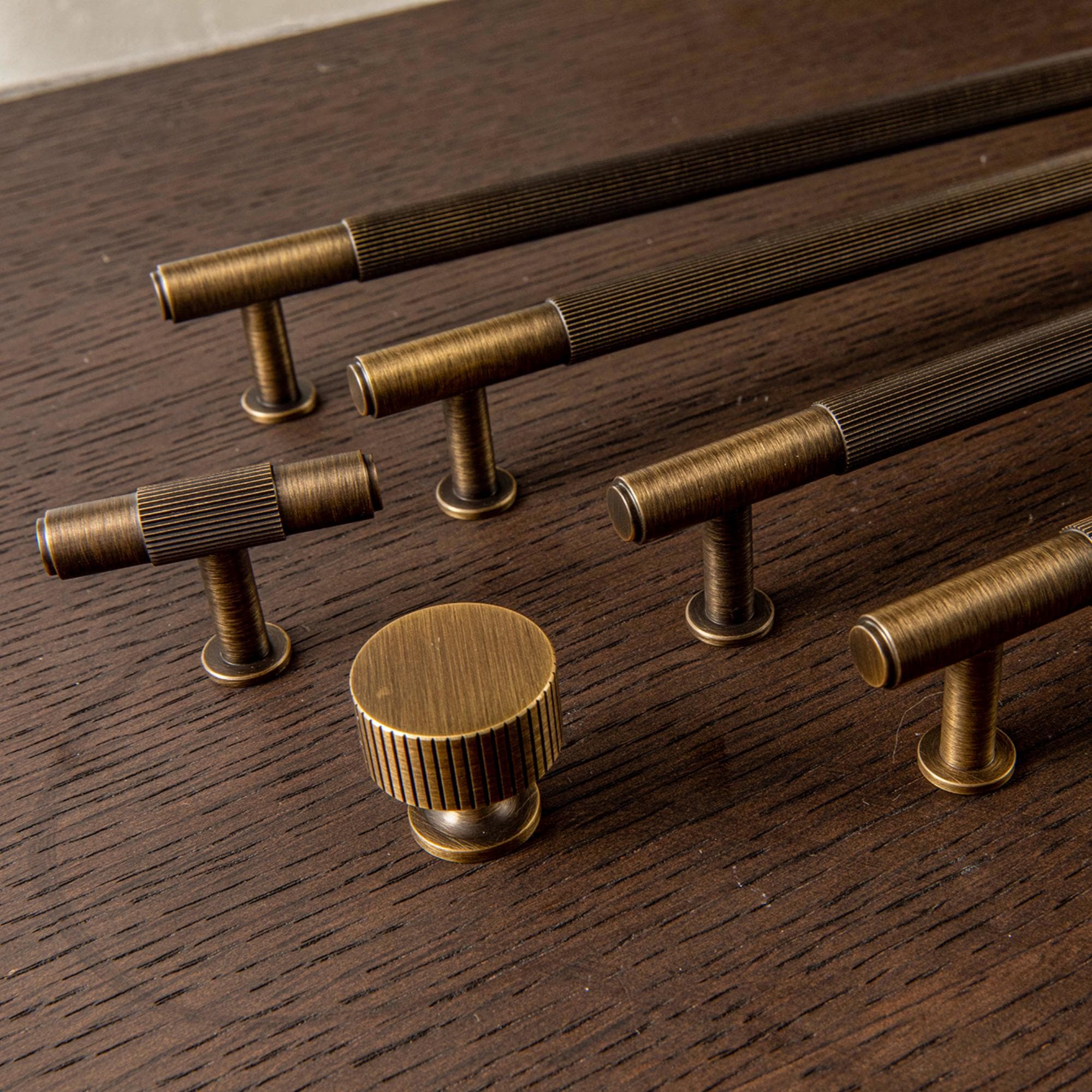 Antike Messing Gerändelte Schranktür Griffe-Schrank Griffe-Garderobe Griffe-Küchenschrank Griffe-Schubladen Griffe-Home deco