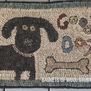 Primitive Folk Art Rug Hooking Pattern-Good Dog 2