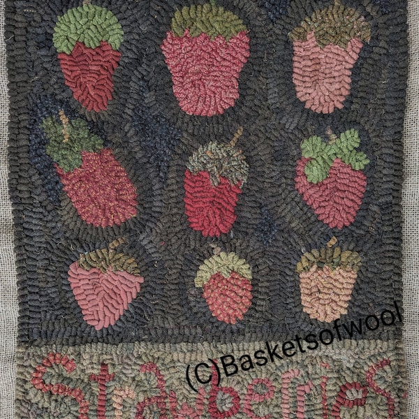 Primitive Folk Art Rug Hooking Pattern-Strawberries