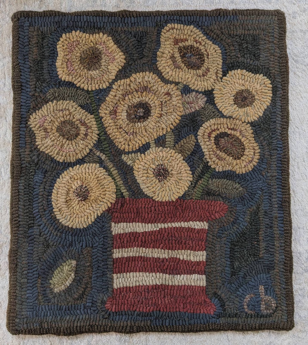 Primitive Rug Hooking Pattern~makes Me Happy - Etsy