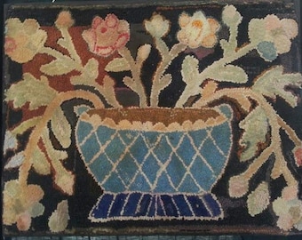 Primitive Rug Hooking Pattern~~Grandma's Blue Pot