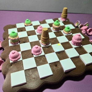 Ice Cream Checkers | 3D Printed Game | IHOP Game | Waffle House Game | Kids Game | Distraction Fidget Toy