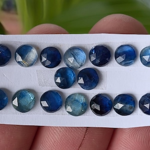1 st 5-6 mm Kyanit Rosenskuren Platt Baksida Ädelsten Cabochon Trådlindning Smyckehängeinfattning Makramé Smycken Metalsmith Supplies Cabochons
