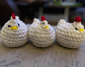 Crochet Chicken Decor – Handmade Farmhouse Shelf Sitters Gift Set