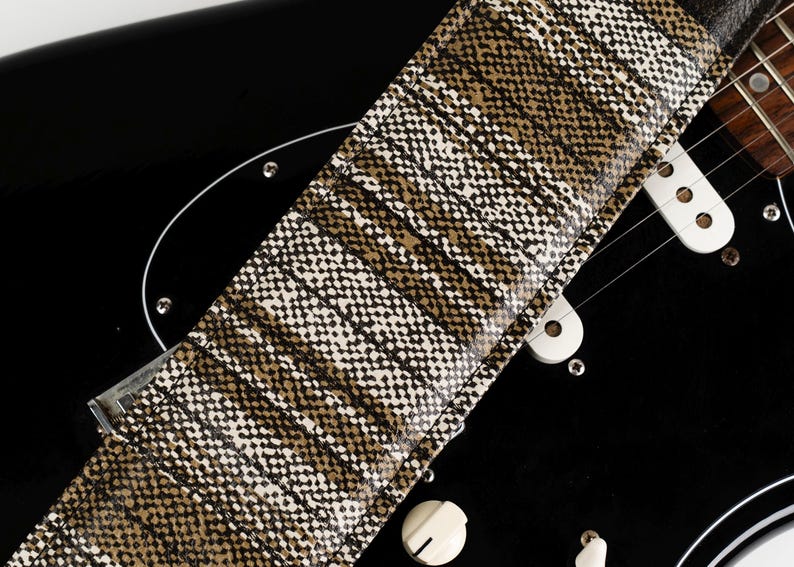 Correa acolchada extra ancha para guitarra y bajo de 3 pulgadas, color marrón y blanco, 1977 imagen 5