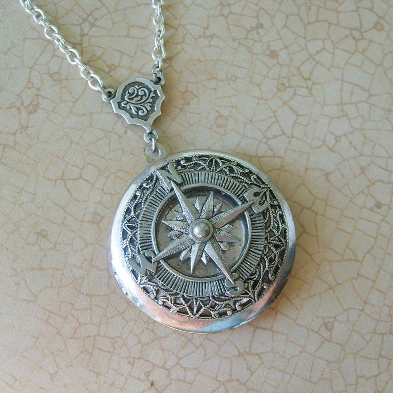 Compass Locket, Silver Compass Locket,Locket Necklace, silver Compass, Compass Necklace, Locket 