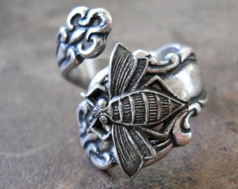 Bee Spoon Ring in Silver,*** The ORIGINAL Exclusive Design Only by Enchanted Lockets