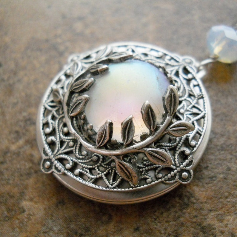 Moonstruck Locket, Original Design by Enchanted Lockets image 3