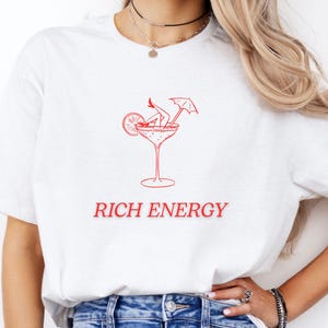 Koszulka Martini Koszulka do picia Koszulka do wieczoru panieńskiego Prezenty koktajlowe Koszulki energetyczne Koszulki podróżne dla dziewczynek Śmieszne koszulki do picia Słodka koszulka Bogata energia