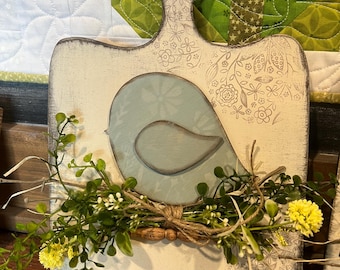 Bird sitting on a spindle, cutting board bird, farmhouse decor, summer decor
