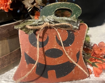 Calabaza rústica cuadrada: bandeja escalonada para decorar Halloween otoñal