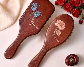 Spazzola per capelli personalizzata con fiori del mese di nascita, spazzola per capelli in legno con nome personalizzato, regalo per la proposta di matrimonio della damigella d'onore, regalo per la festa della mamma