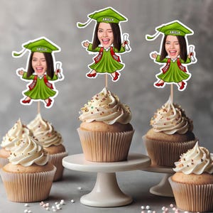Adorno personalizado para cupcakes con cara de graduación – Decoración personalizada para fiesta de graduación – Adorno para tarta con foto de graduado – Decoración para celebración de felicitaciones