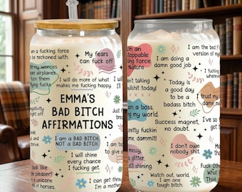 Tazza in vetro trasparente personalizzata con affermazione "Bad Bitch", lattina di caffè personalizzata con nome, regalo sarcastico e spiritoso per la migliore amica o collega, lattina di birra da 473 ml