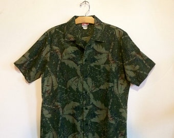 Green Tropical Print Short Sleeve Button Down Shirt