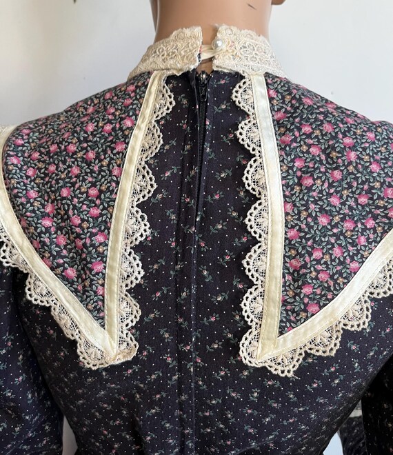 XS Gunne Sax Blue Floral Prairie Dress - image 5