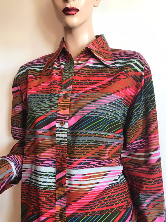 Large 70s Glitchy Stripe Button Down Shirt - image 8