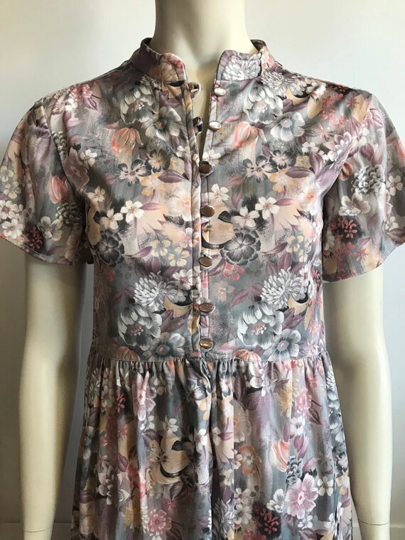 Mauve and Gray Floral Dress Size Medium - image 3