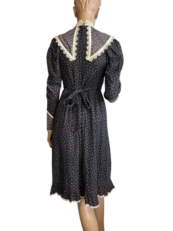 XS Gunne Sax Blue Floral Prairie Dress - image 2
