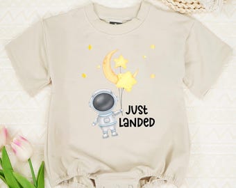 Just Landed Baby Romper, Space Baby Bodysuit, Celestial Theme Romper, Astronaut Baby Bodysuit, Space Theme Baby Outfit, Cute Newborn Romper