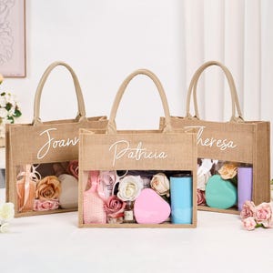 Personalized Bridesmaid Gift Bag with Charm,Custom Burlap Gift Bag,Beach Tote Bag,Bachelorette Party Bag, Bridesmaid Proposal Gift,Beach Bag